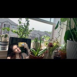 Meet your Posher, Anna